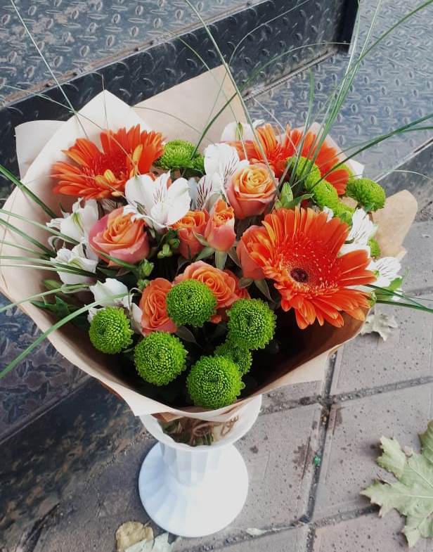 Букет цветов из: Герберы, Хризантемы, Альстромерии и Розы в Чернышевске