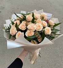 Букет Кремовые розы Латте в Чернышевске