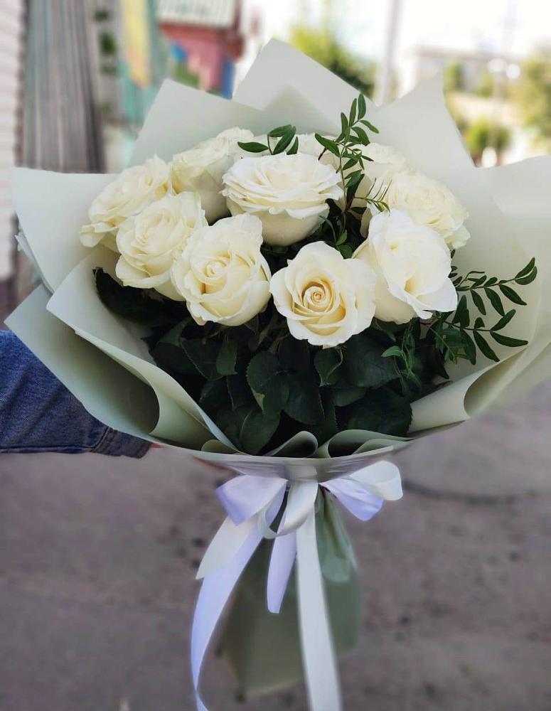 Букет Белые розы Проуд в Чернышевске