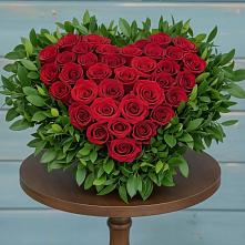 Цветочная композиция из Розы в виде сердца в Чернышевске