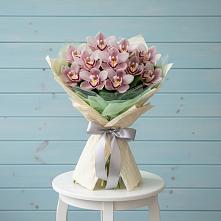 Букет цветов из:  Орхидеи и Розы в Чернышевске