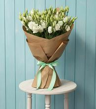 Букет цветов из:  Лизиантусы в Чернышевске