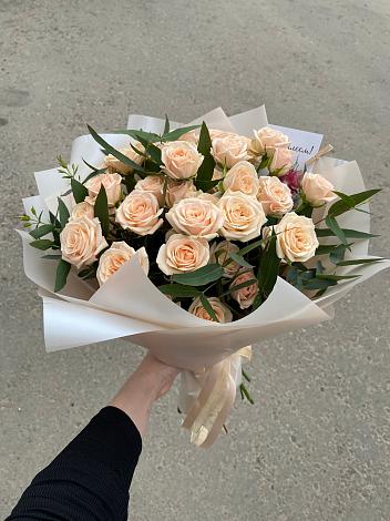 Букет Кремовые розы Латте в Чернышевске