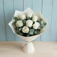 Букет Белые розы в Эвкалипте в Чернышевске